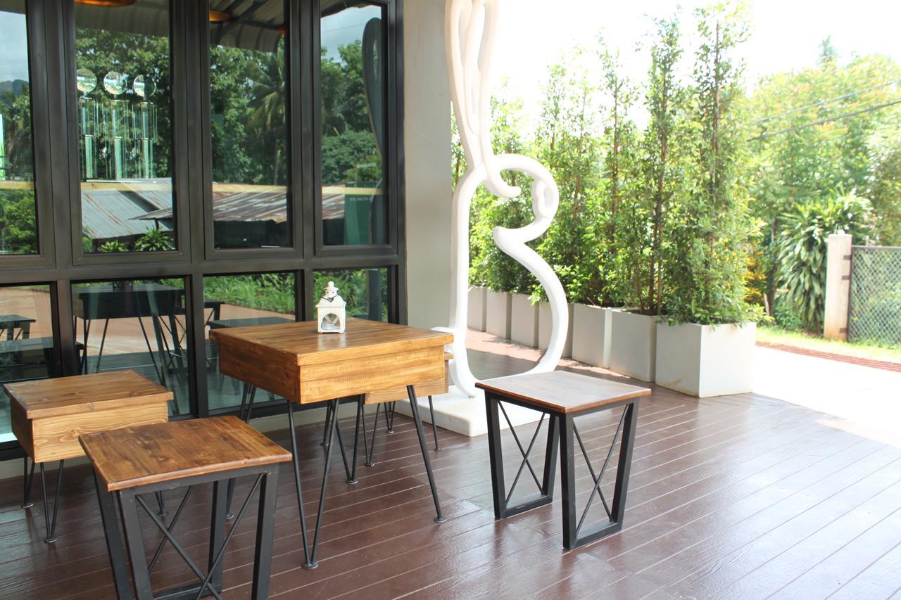 The Rabbit House Hotell Thong Pha Phum Eksteriør bilde
